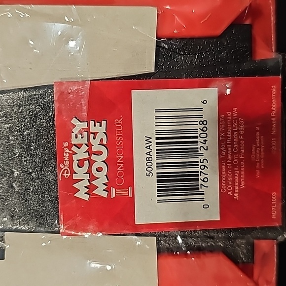 Disney Mickey Mouse Red Plastic Photo Frame 2.25"x3.25" w/Pewter Mickey MINT - Picture 2 of 2